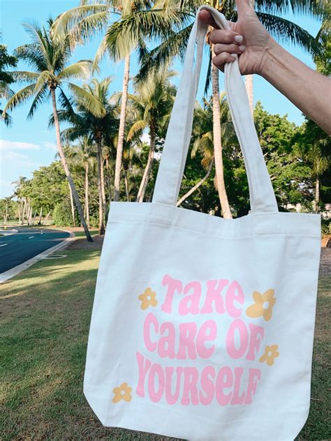 tote bags aesthetic.